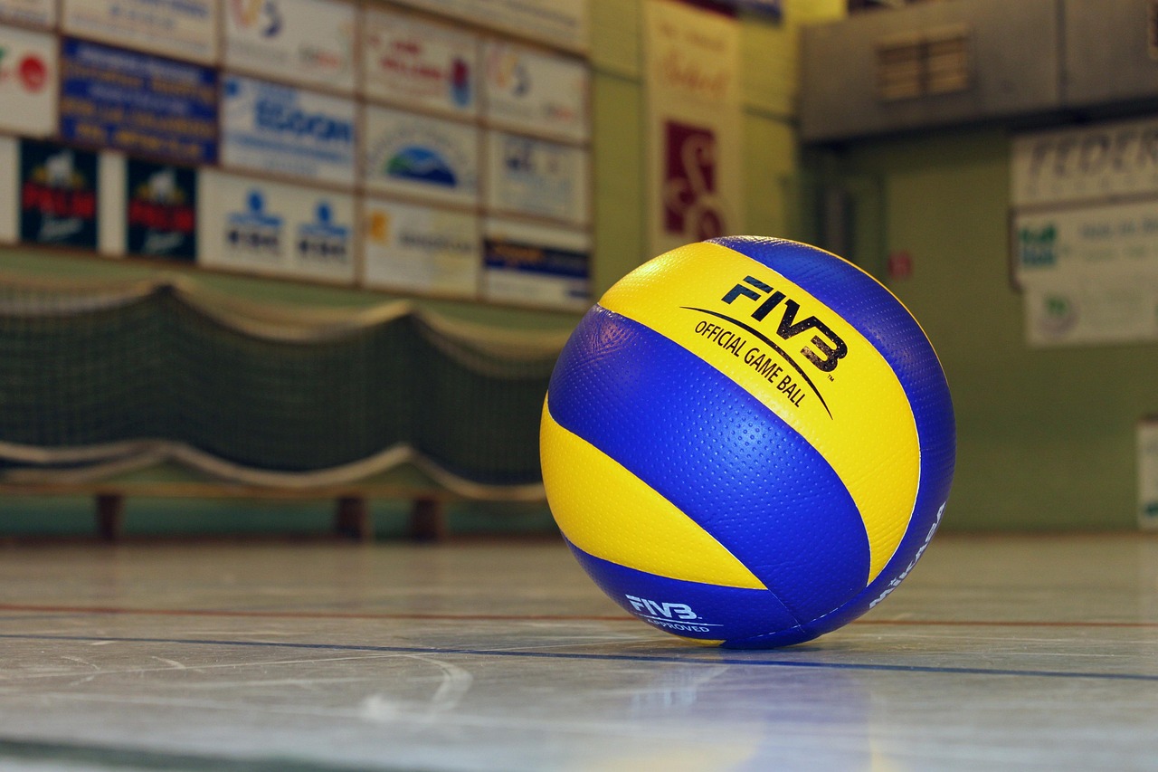 Võrkpallis võidukad Noarootsi ja Haapsalu Võrkpallis võidukad Noarootsi ja Haapsalu